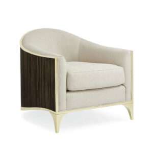 THE SVELTE CHAIR